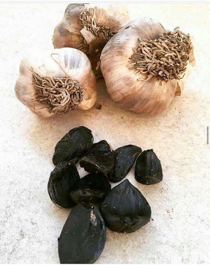 Siyah Sarımsak Baş